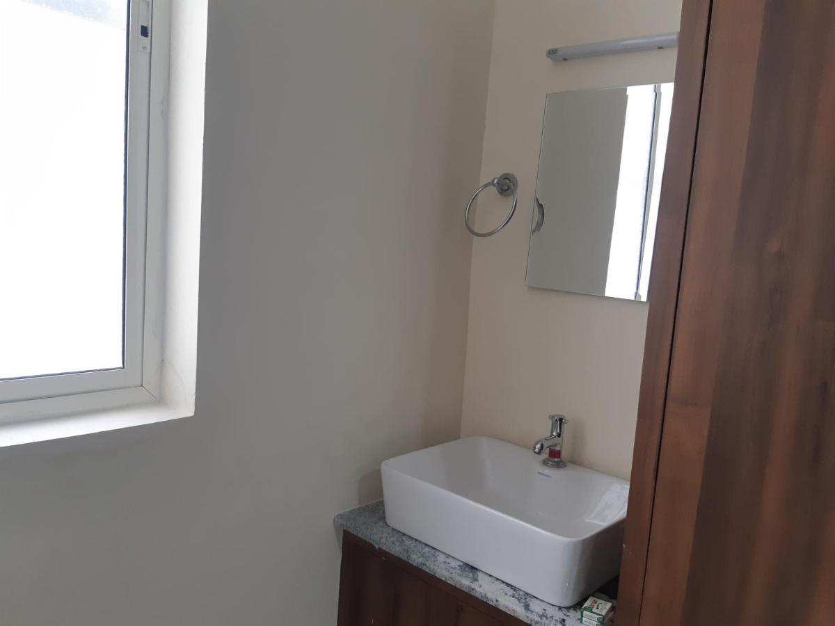 Cnr Residency Hotel Madanapalle Eksteriør billede